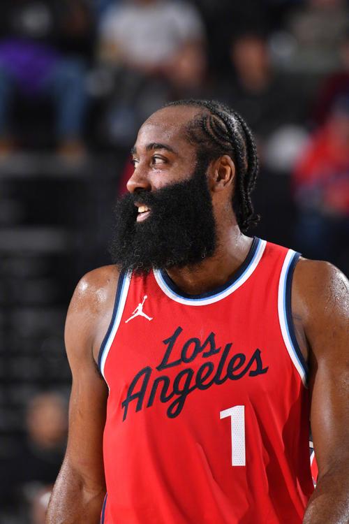 一场0-0 让邵佳一喜上眉梢 找到国足新门 颜骏凌王大雷可彻底让位了（0-0闷平令邵佳一展颜：国足新门神浮现，颜骏凌王大雷或将让位）