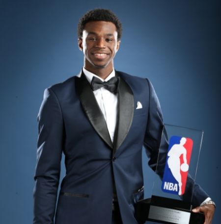 篮球勇士明星球员连续三场20+得分（勇士队当家球星连续三战砍下20+分）