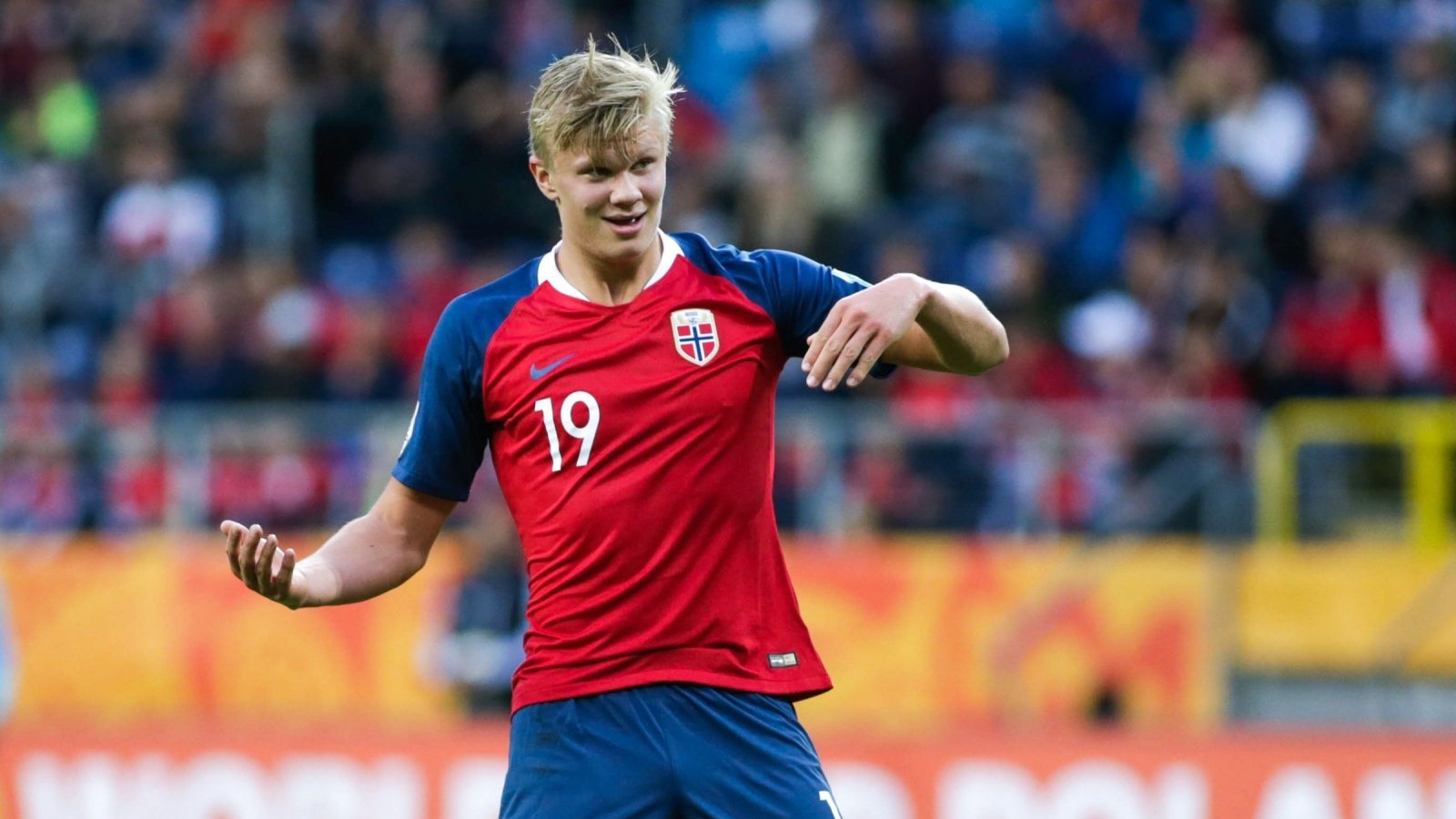 双喜临门，阿莱格里成为米兰队史第七位百胜主帅（喜讯频传，阿莱格里成米兰史上第七位百胜主帅）