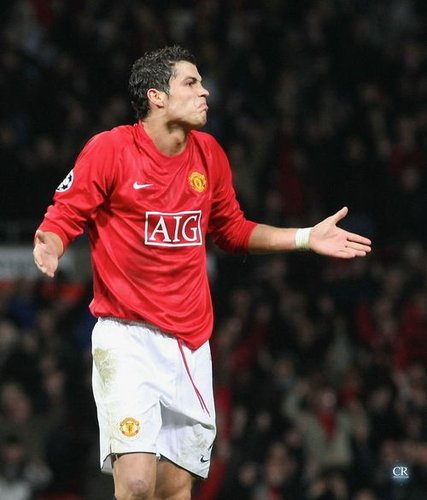 打进生涯意杯首球，皮奥成为国米队内首位四项赛事破门的球员（收获职业生涯意杯首球，皮奥成为国米阵中首位在四项赛事均破门的球员）