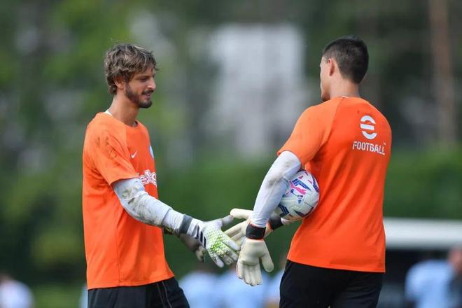 澳超联赛中央海岸水手vs悉尼FC因恶劣天气推迟至18：30进行（因恶劣天气，澳超中央海岸水手vs悉尼FC改至18：30开赛）