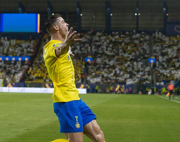 早报：皇马2-1阿拉维斯；曼城3-0水晶宫（今晨战报：皇马2-1阿拉维斯，曼城3-0水晶宫）